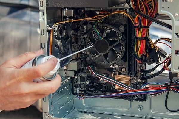 Limpeza interna de computador em Volta Redonda